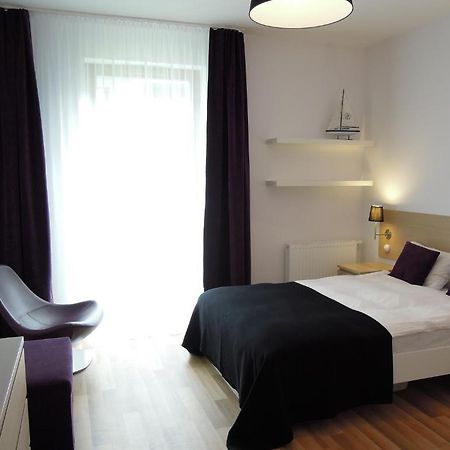 Apartamenty Karawela - Nadmorski Dwor Гданск Стая снимка