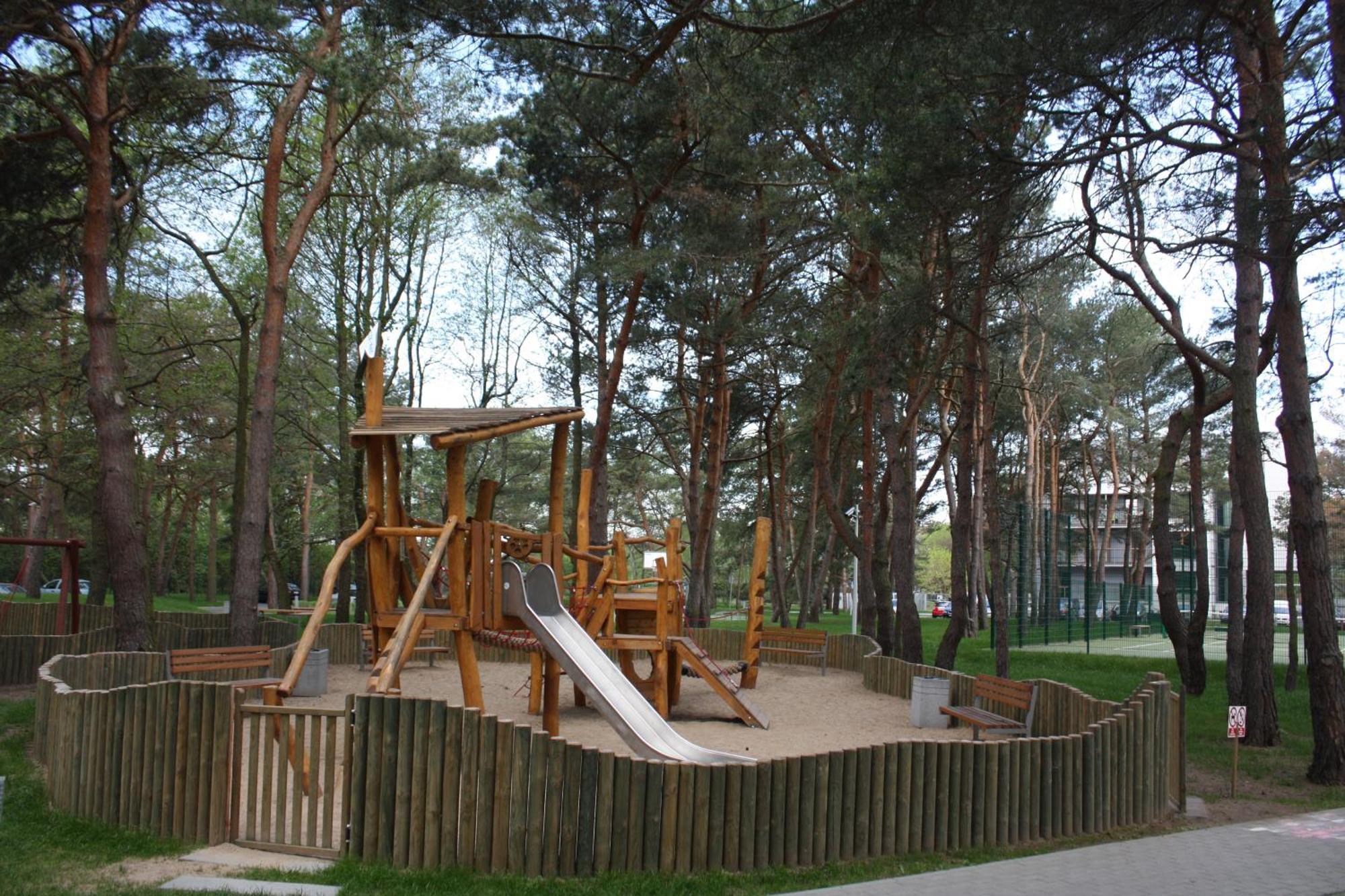 Apartamenty Karawela - Nadmorski Dwor Гданск Екстериор снимка